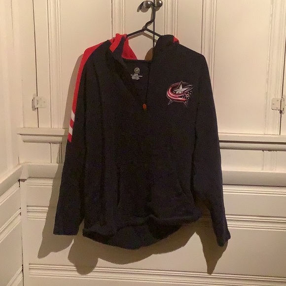 Columbus Blue Jackets sweatshirt. - Picture 1 of 4